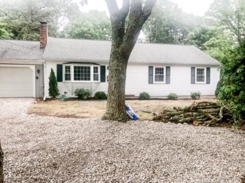 368 Forest Rd, Yarmouth, MA 02673-2843
