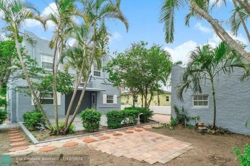 331 1 Ave, Boynton Beach FL 33435-4006 exterior