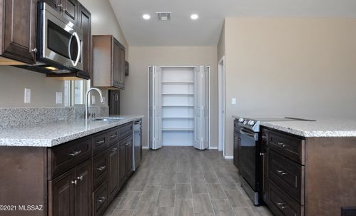 3417 Calle De Ln Bajada, Tucson AZ 85746-8337 exterior