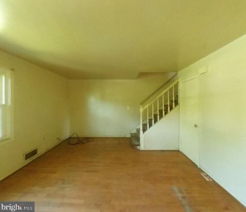 12021 Valleywood Dr, Silver Spring MD 20902-2236 exterior