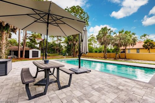 230 1 St, Naples FL 34117-5101 exterior