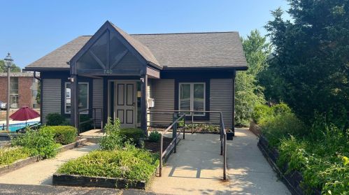 734 Kilgore Rd, Kalamazoo MI  49008-3600 exterior