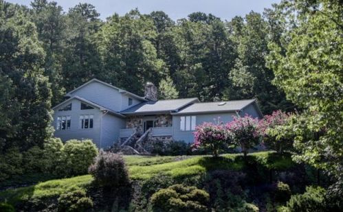 5200 Fox Ridge Rd, Roanoke, VA 24018-8700