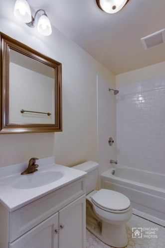 4656 Malden St, Chicago IL  60640-4896 exterior