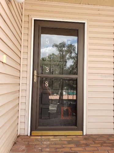 5138 Puritan Cir, Tampa, FL 33617-8361