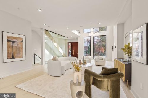 5416 Nevada Ave, Washington DC  20015-1728 exterior