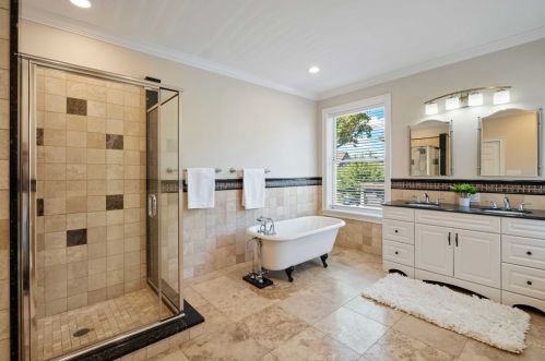 5532 Howe St, Pittsburgh PA 15232-2415 exterior