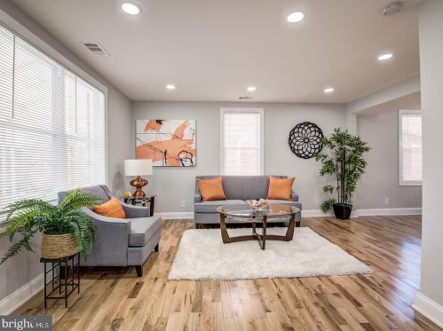 432 Orange St, Washington DC  20032-1622 exterior