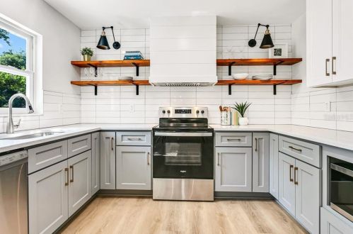 5008 9th St, Tampa FL 33604-3115 exterior