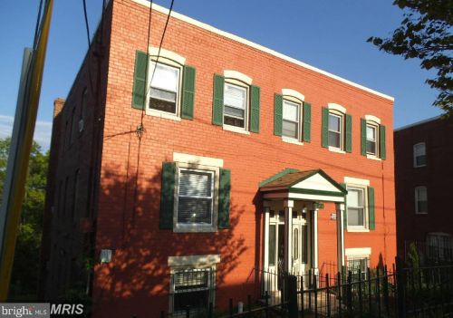 3146 Buena Vista Ter, Washington, DC 20020-1708