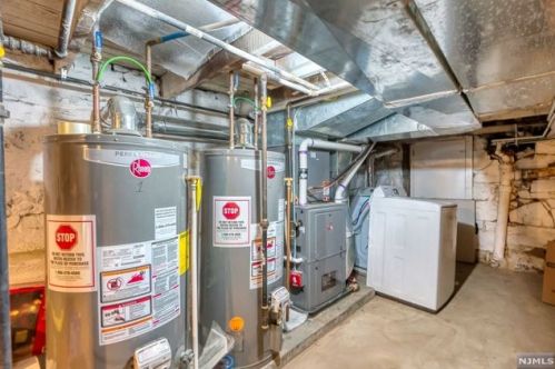 161 St, Union City NJ 07087-5439 exterior