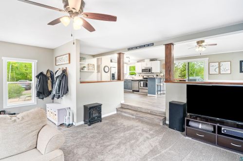 4950 Tomak Rd, Duluth MN 55811 exterior