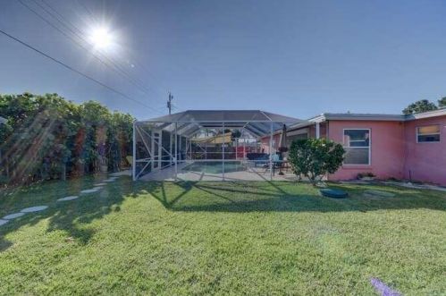 304 Bay St, Fort Pierce FL 34952-1317 exterior