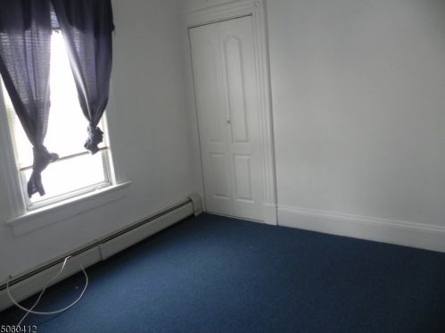 89 Hopper St, Paterson NJ 07508-2037 exterior