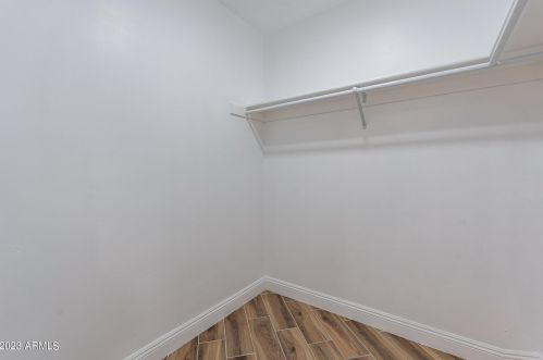 1121 Bethany Home Rd, Phoenix AZ  85014-2229 exterior