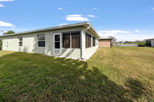 14339 Amapola Cir, Fort Pierce, FL 34951-4218