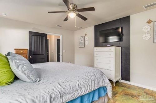 3906 Jarrett St, Milton FL  32571-2426 exterior