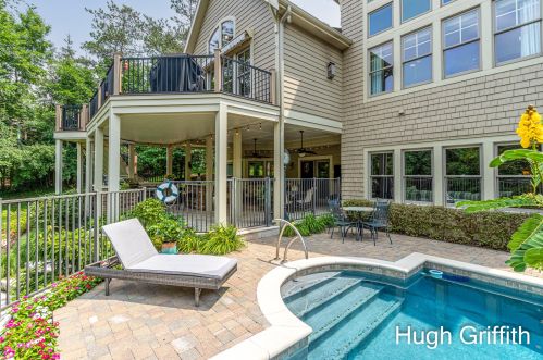 2041 Tall Pne Dr, Grand Rapids MI exterior