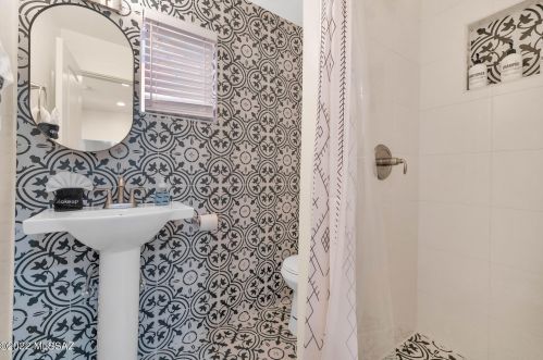 2610 24 St, Phoenix AZ 85008-1846 exterior