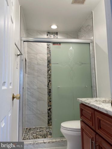 13 Forest Landing Ct, Rockville MD 20850-3925 exterior