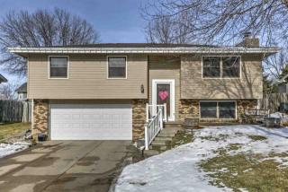 15414 U St, Omaha, NE 68137-2484