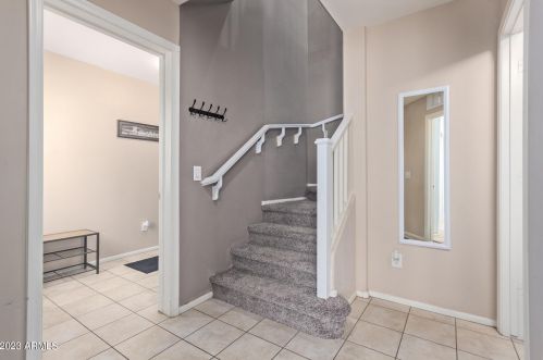 2020 77th Ln, Phoenix AZ  85035-5122 exterior