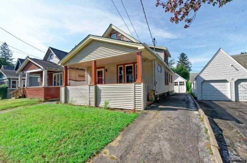 306 4th St, Schenectady, NY 12302