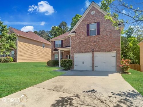 3968 Margaux Dr, Atlanta GA exterior