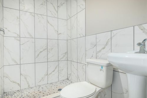 5006 35th Dr, Phoenix AZ  85041-2622 exterior