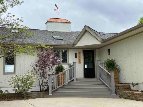 10985 Long Point Dr, Plainwell MI  49080-9262 exterior