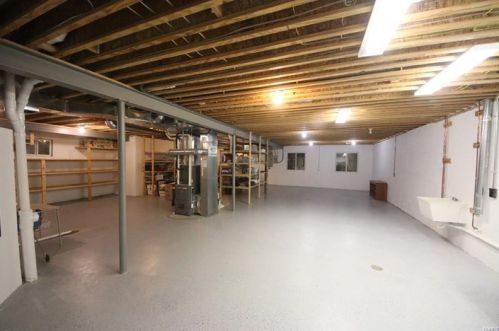 1051 Barberry Ln, Saint Louis MO 63122-5113 exterior