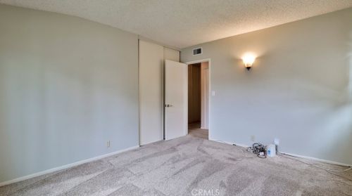 1100 Lincoln Ave, Fullerton CA 92831-4506 exterior