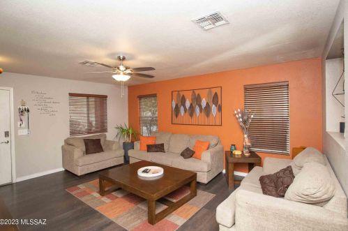 3326 Sierra Springs Dr, Tucson, AZ 85712-6671