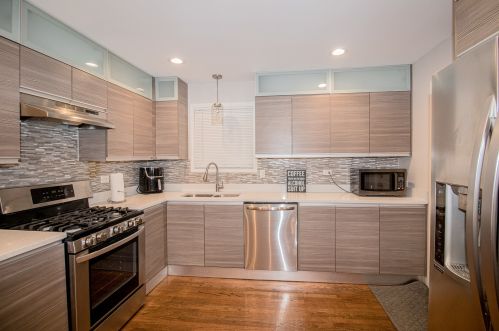 8033 State St, Chicago IL 60827-2003 exterior