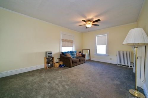 9 Fairview St, New Britain CT 06051-2707 exterior