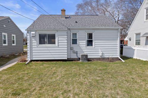 3418 92nd St, Milwaukee WI  53227-4418 exterior