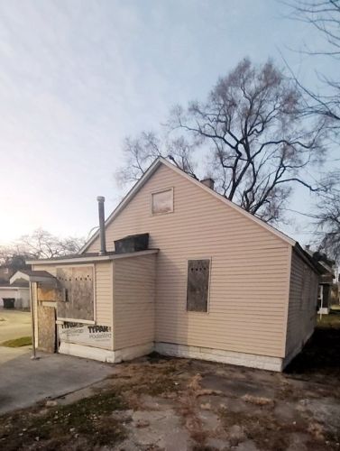 2 137 Pl, Chicago IL 60827-2909 exterior