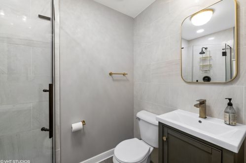 2912 Talman Ave, Chicago IL 60625-0014 exterior