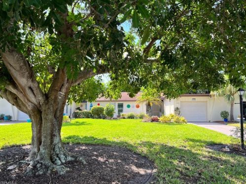 3780 Estero Bay Ln, Naples FL 34112-6110 exterior