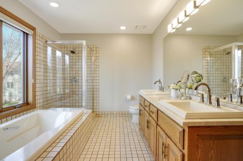 2307 Fld Stone Dr, Saint Paul MN 55120-1919 exterior