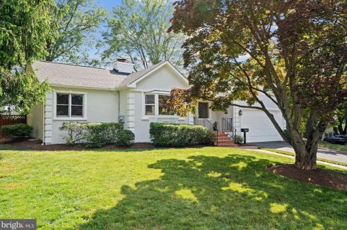 6543 Chesterfield Ave, Mc Lean VA  22101-5231 exterior