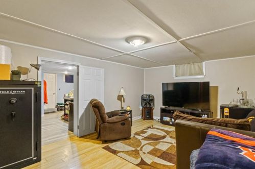 25 Kentland Ave, Providence RI 02904-1904 exterior