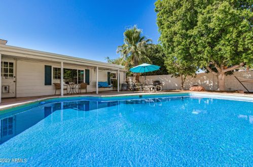 3317 13th Ave, Phoenix AZ  85013-4012 exterior