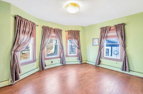 40 Commonwealth Ave, New Britain CT 06053-2913 exterior