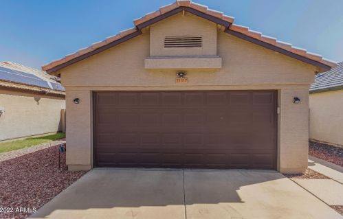 21217 30 Ave, Phoenix AZ 85051-7597 exterior