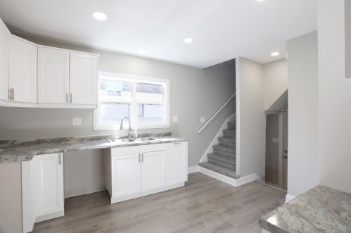 179 Tripoli Ave, Milwaukee, WI 53207-3846