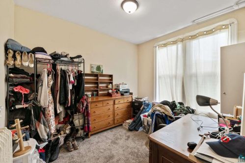 2207 3 St, Duluth MN 55805-1856 exterior