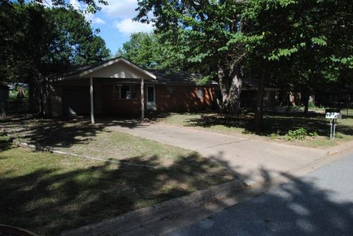 2408 Sycamore Pl, Springdale, AR 72762-7346