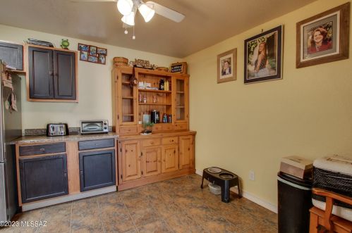 752 Edgewater Dr, Tucson AZ 85704-2412 exterior