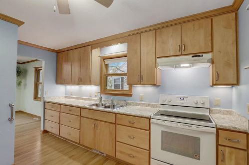 512 Morningside Ave, Madison WI  53716-1737 exterior